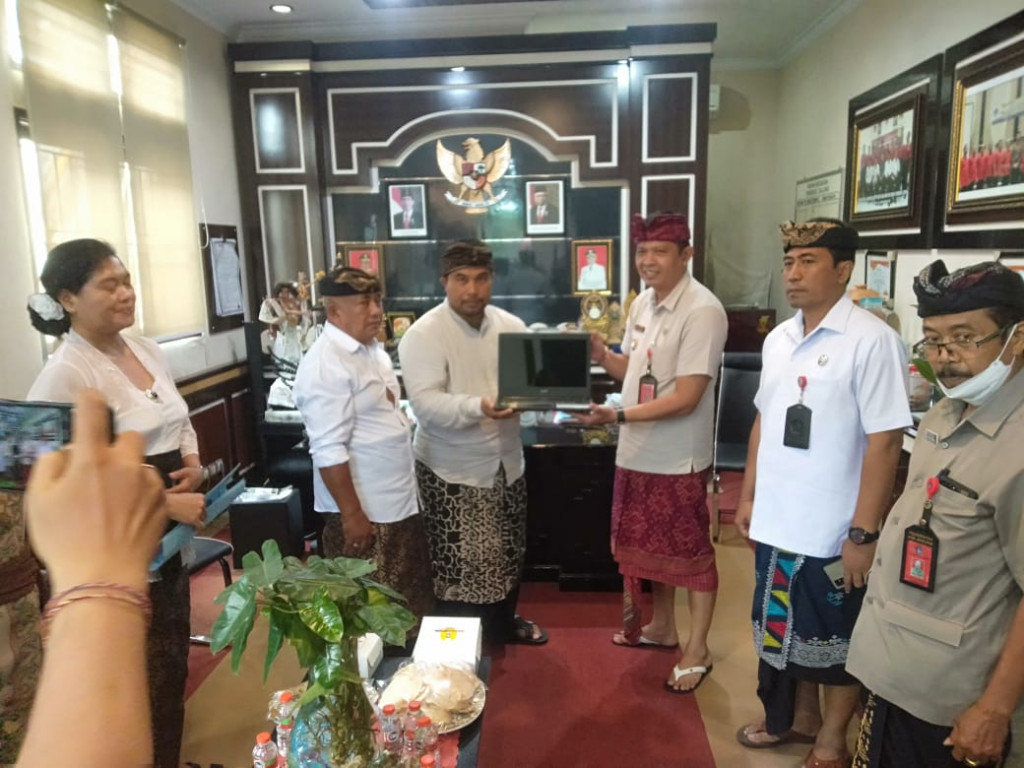 Wajah Baru Kelian Dinas Bhineka Nusa Kauh Di Desa Dalung